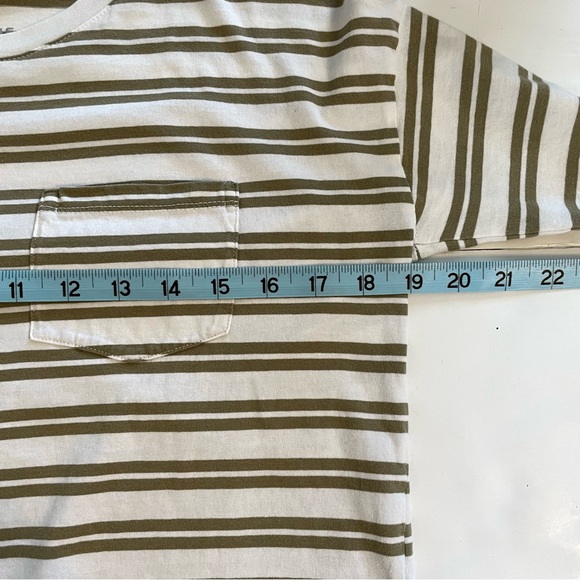 Everlane Long Sleeve Box Cut Pocket Tee Olive Green Tan Striped Shirt Size XS - Picture 10 of 10